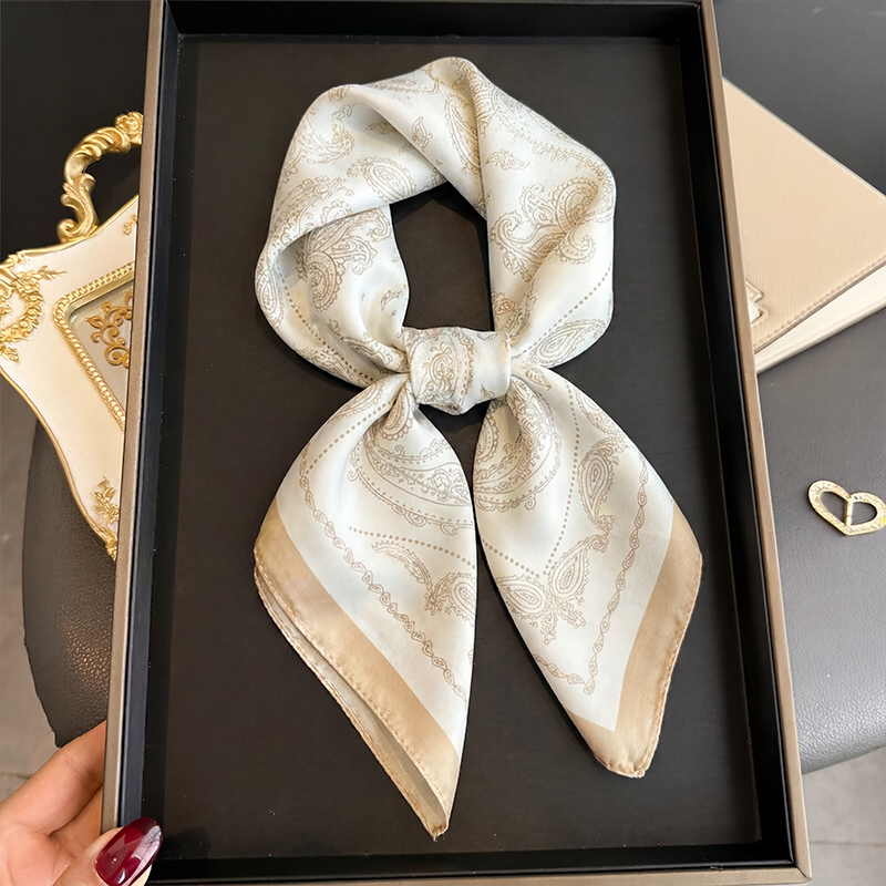 Silk Scarf Square - Foulard Quadrato Vintage Beige con Stampa