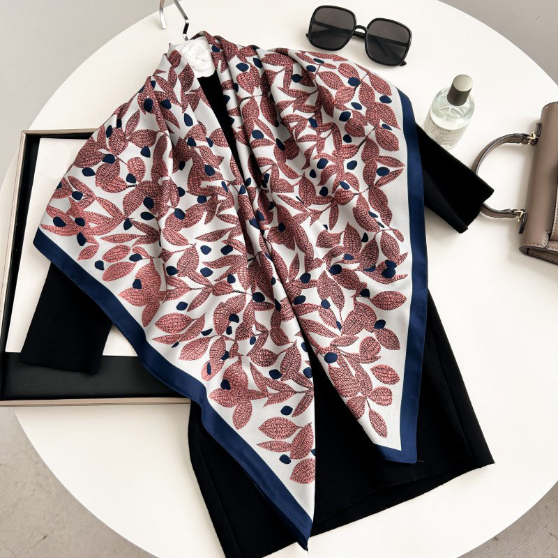 Foulard Quadrato 90cm di Alta  - Silk Scarf Square recensione e prezzo