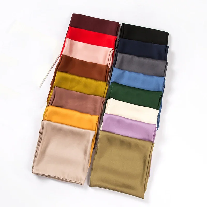 Sciarpa in Raso da Donna 70cm, - Silk Scarf Square recensione e prezzo