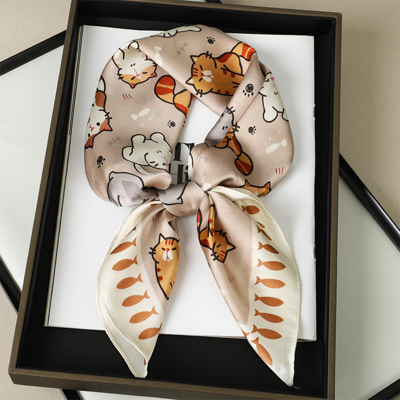 Scialle di seta di lusso Sciar - Silk Scarf Square recensione e prezzo
